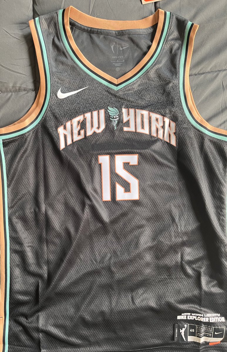 TyMarshall_15's tweet photo. So back in 2014 I was drafted 14th to New York. On the last day of camp I was cut and I was so sad that I forgot to ask if I could keep my Jersey. Fast forward to today and my dad just surprised me with a custom Jersey I can frame next to all my others. My heart 🥹🥹🥹😭🤍 https://t.co/XrIvGP5AqL