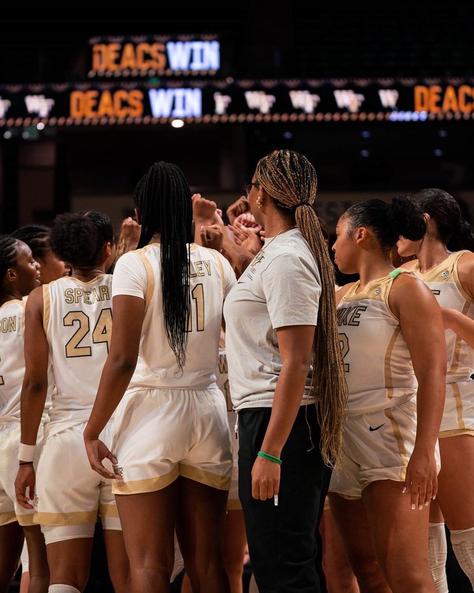 spearj23's tweet photo. Thank You, Deac Nation🎩🙌🏾 https://t.co/AzMYJhoJ9X