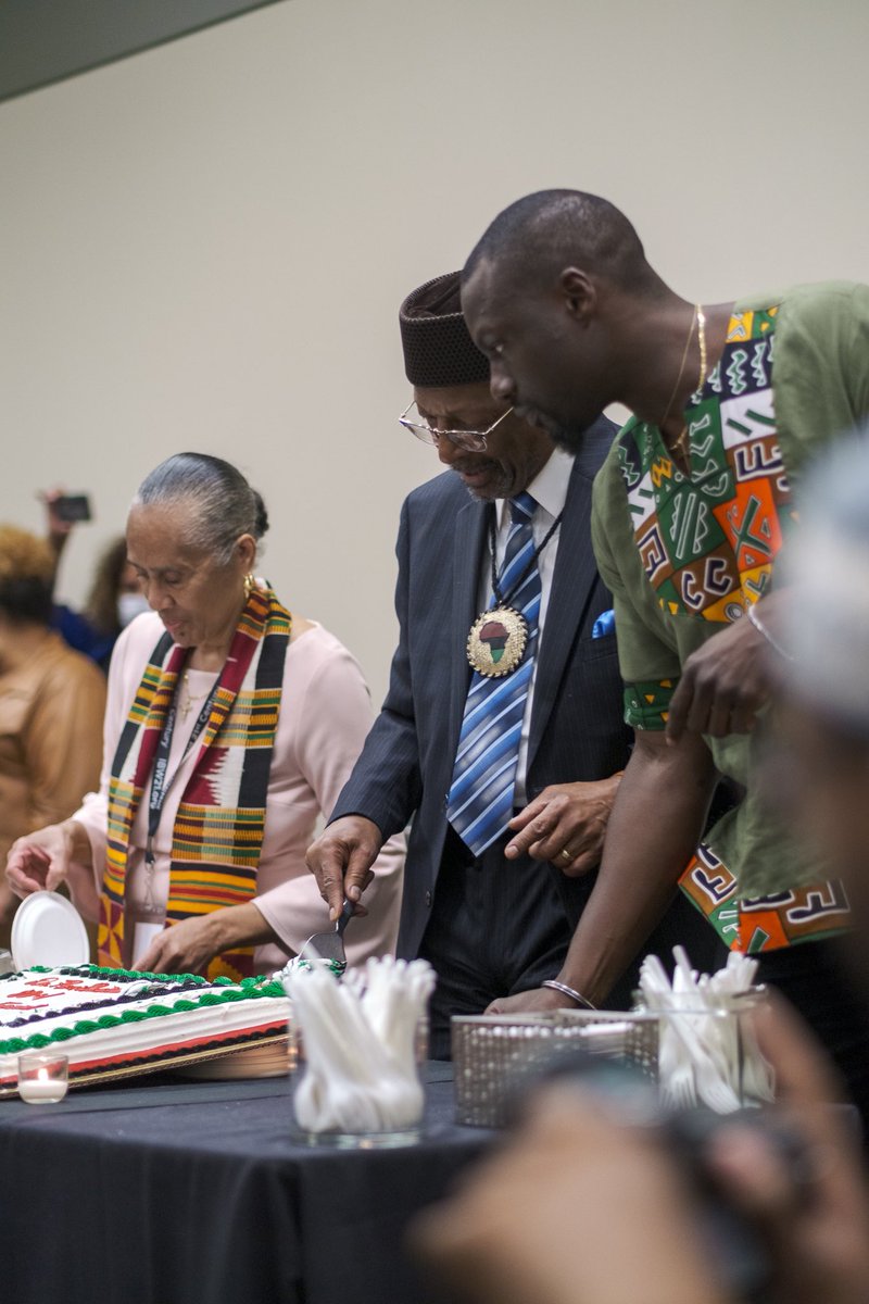 louro20's tweet photo. Happy 81st Birthday Dr. D🥳🎂✨ @DrRonDaniels1 thanks for being a mentor and a committed leader in the fight for Black Liberation✊🏿! https://t.co/fzi43i7lMH