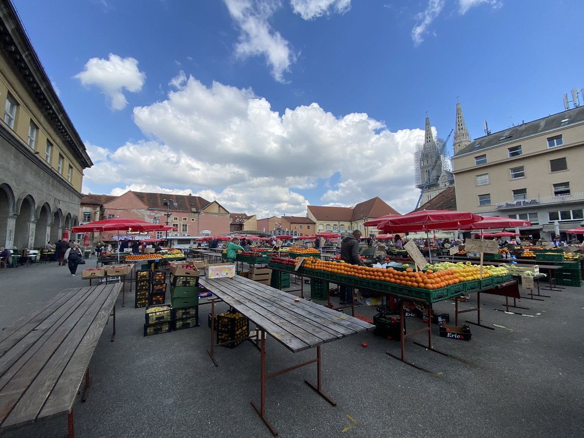 giulioverdini's tweet photo. Few more shots from our #maud and #maipsd last week discovering Zagreb, Croatia ππ· @UOWarchitecture with @Arch_Urbanist https://t.co/riWclRpksW