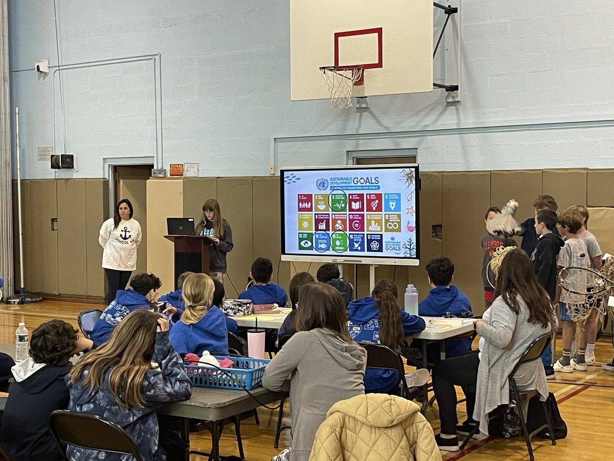 So proud of the S.I.S.A.L team, School 5’s very  own Grade 6 Project Extra solutionaries as well as all the 6th Grade PE students on amazing presentations today. <a href="/OsideSchool5/">OsideSchool5</a> <a href="/OSchoolsPR/">Oceanside School District #OSD_NY</a> <a href="/DianeProvvido/">Diane Provvido</a> <a href="/Mastrande_Oside/">Michelle Mastrande</a> <a href="/DianeProvvido/">Diane Provvido</a> <a href="/SCUBA_tales/">Scuba Steve</a>