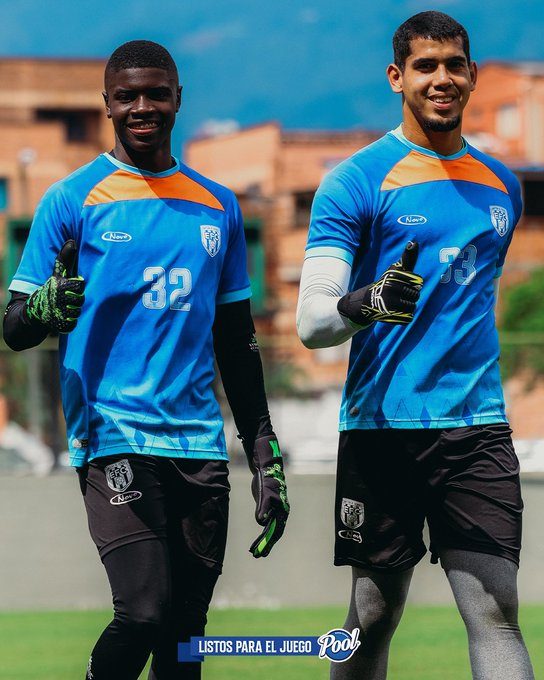 "La vida es como un espejo, si la miras sonriendo te sonrie".