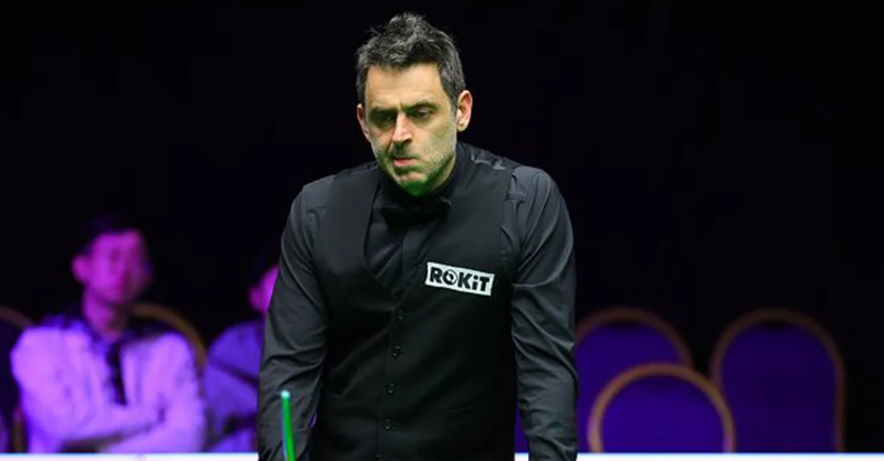 relevo's tweet photo. España vive por debajo del radar una fiebre silenciosa por el snooker cada vez más extendida, sobre todo en estas fechas.