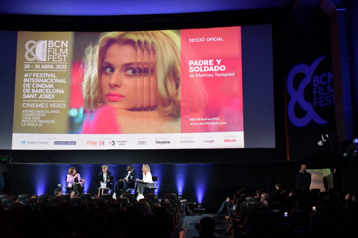 Tanquem el setè dia del #BCNFilmFest2023 amb un col•loqui posterior a la projecció de PADRE Y SOLDADO.

Final rodó amb la sala plena d'espectadors per escoltar al director Mathieu Vadepied i l'actor Omar Sy!