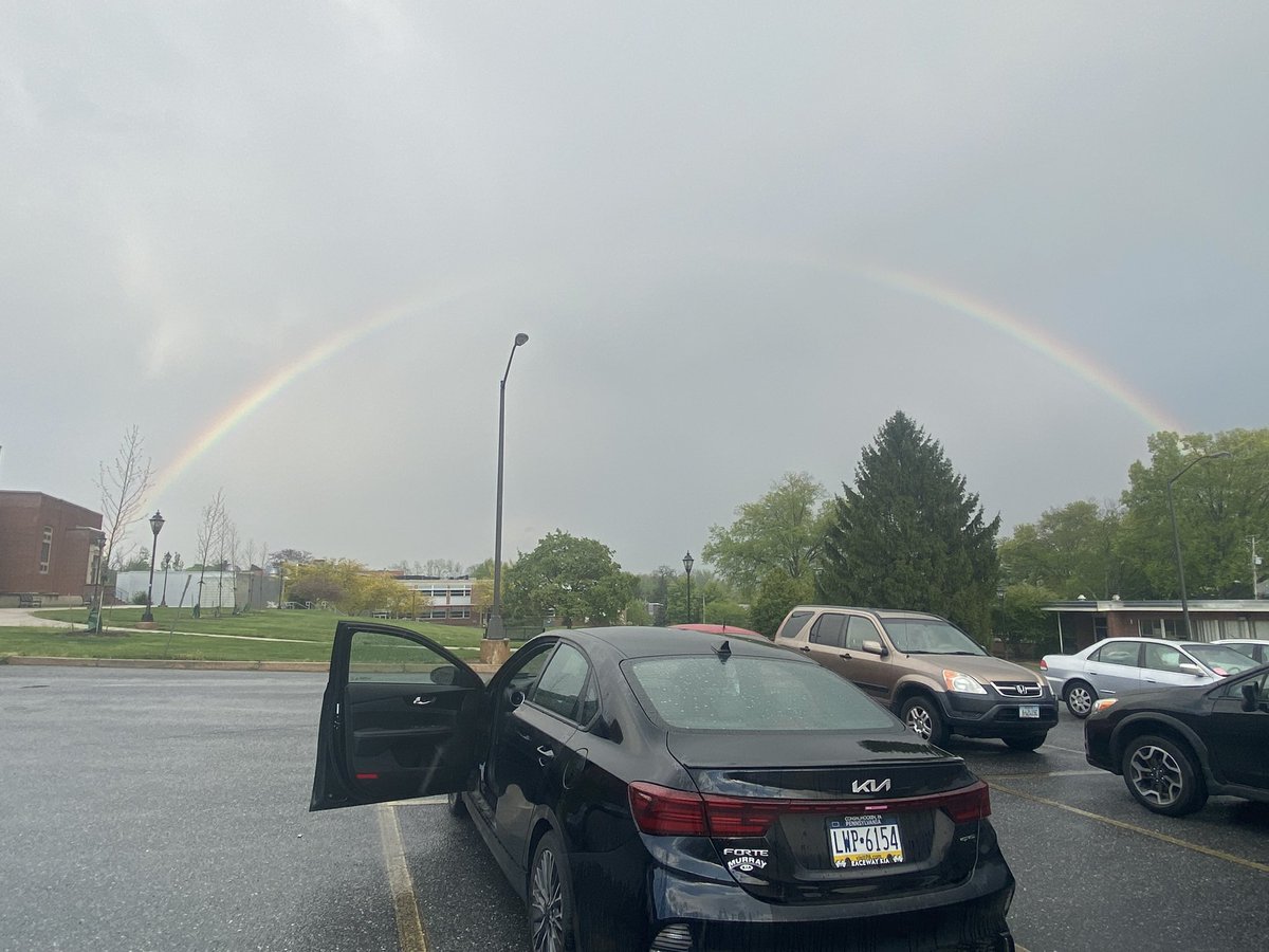 James_E_Machado's tweet photo. Super bright rainbow with clear color separation. I got a little giddy and ran back to tell my students. I think they think I’ve lost it. https://t.co/FhH1t1uyVS