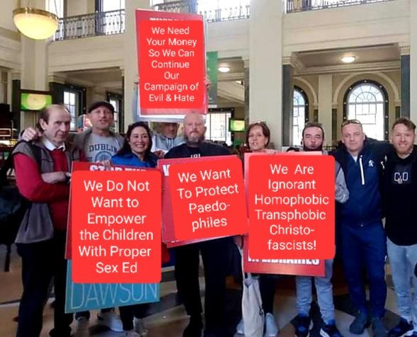 vmax_14's tweet image. So the Christofascists were stinking up the GPO today.....
#FakeChristians #FakePatriots