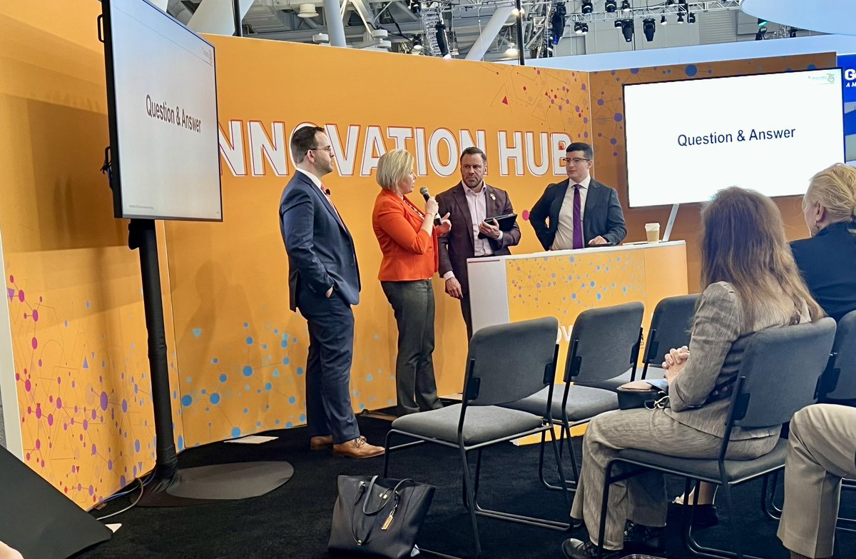 Nicole Lussier tweet media