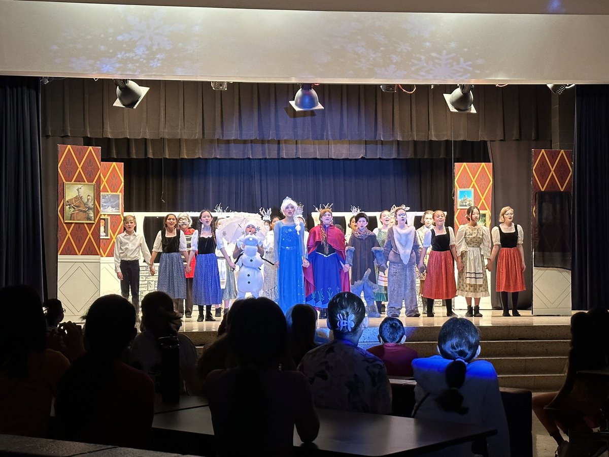 SO SO SO incredibly proud of the cast and crew of Frozen Jr.  !!!!!!! Our first two performances were an incredible SUCCESS!! 💙 looking forward to our last two on Friday! 7th graders in the morning and friends/family in the evening (7pm) ❄️