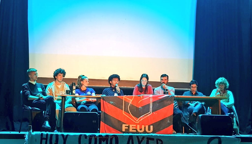 Udelaruy's tweet photo. 🔴 #AHORA |  La Federación de Estudiantes Universitarios del Uruguay (@asceepfeuu) está celebrando su 94° aniversario con un conversatorio en el Anfiteatro de la Facultad de Artes de la #Udelar. https://t.co/SjZ11YiAF3