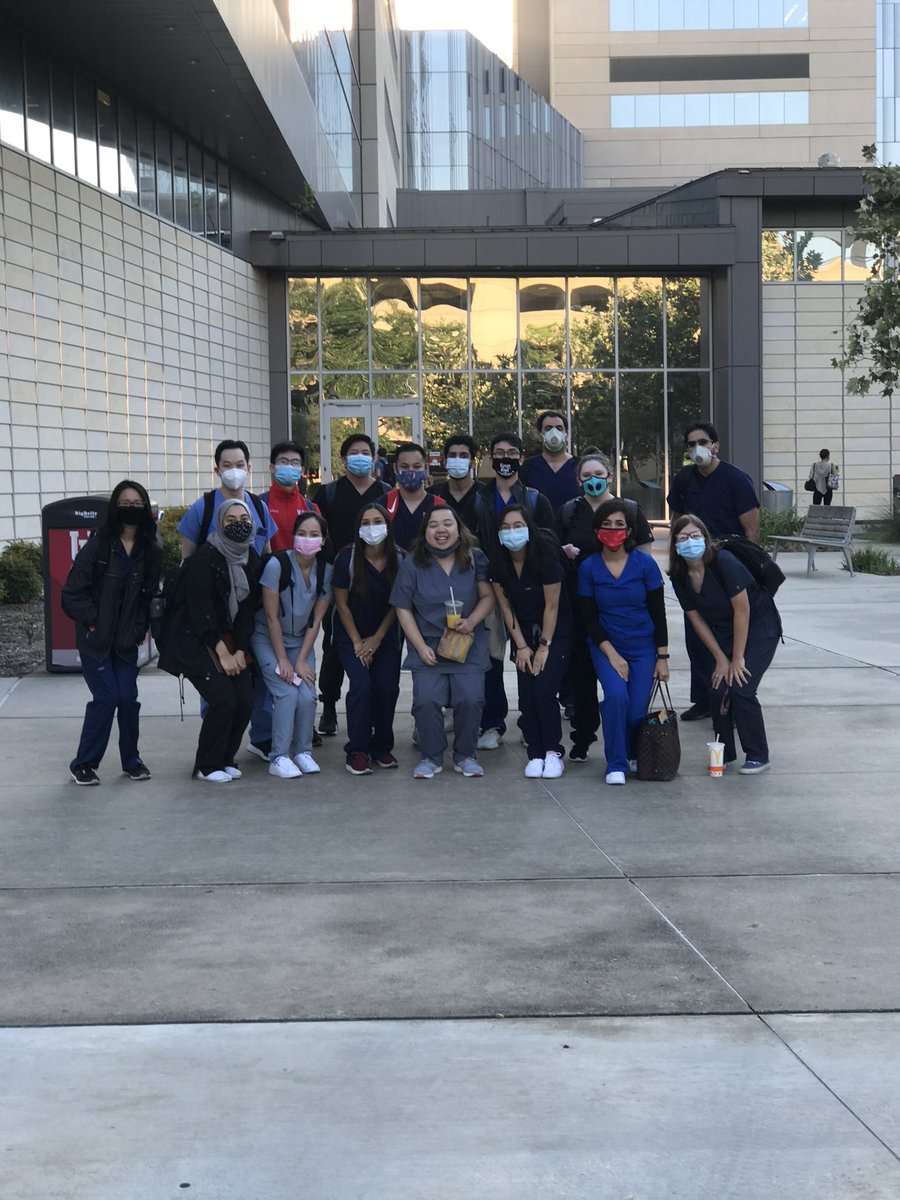 haleybrusen's tweet photo. The Class of 2024 vs the Class of COVID. Time flies when you’re having fun with the pharmily at @UH_Pharmacy https://t.co/QgUqP3BIci