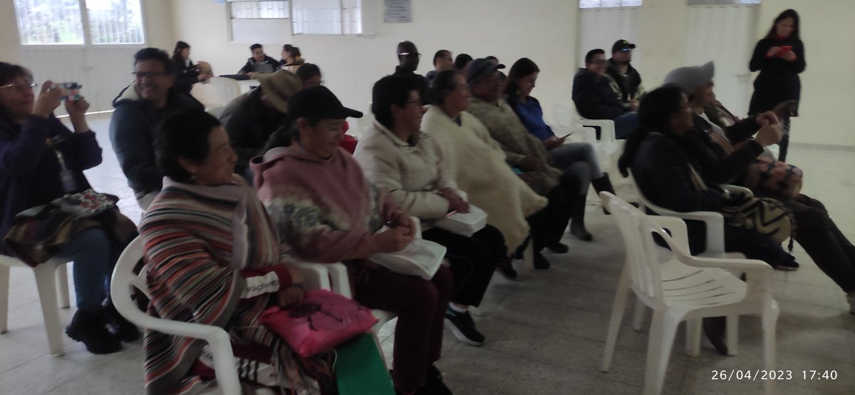 SoniaAcunaL's tweet image. El Centro Nacional de Hotelería, Turismo y Alimentos 🏨, ¡Llegó al Campo! Gracias a la estrategia #CampeSENA nos encontramos en la vereda Pasquilla - Ciudad Bolivar, escuchando a los campesinos y realizando inscripciones de #FormaciónComplementaria 🌱