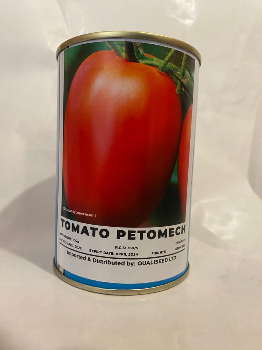 qualiseed's tweet photo. Pleased to have @TashmitMohammed , #100thFollower visit us to pick his free can of #TomatoPetomech seed. He bought #Legacy26 as well to embark on his maize farm project. Happy to have you on board champ! #BuyQualiseed #PlantWithQualiseed https://t.co/9dOGwU18W7