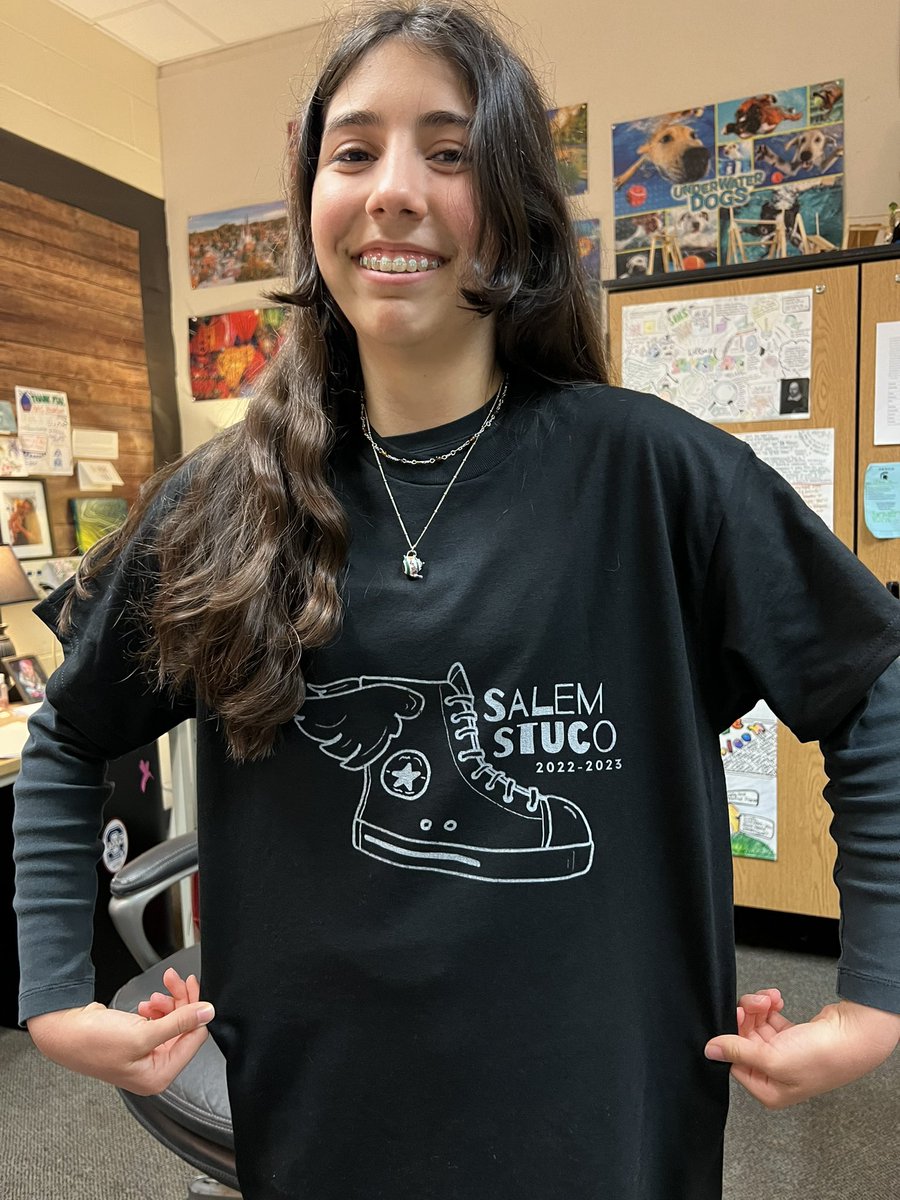 mrsjhowland's tweet image. The 22-23 Salem StuCo t-shirt has finally arrived!! #studentdesigned #SalemProud #ClearEyesFullHeartsCantLose!