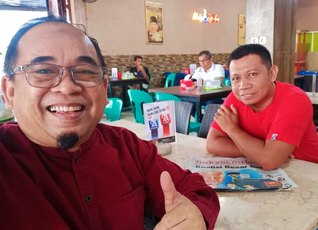 halalbihalal ala warkop 
#PluzNote - halalbihalal ala warkop pluz pluz  
ngopi perdana warkop dg anas di bulan syawal usai lebaran idulfitri 1444 hijriah 
kembali ke rutinitas harian pluz pluz, bismillah😇😇😇 
#Halalbihalal
#WarkopDgAnas 
#DaengAnas 
#PluzPluz 
#doelbeckz7 
#db7