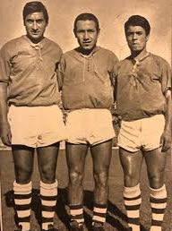 PanzersDel's tweet photo. 26 abril 1944 nace en Valparaíso,Luis Enrique “Pochoco” Acevedo Vargas (+06/09/1996),campeón y capitán Stgo.Wanderers 1968.Jugó en Deportivo Montevideo (Valpo);S.Wanderers
1962-1969;Huachipato 
1970-1971;Deportes Concepción 1972; 1974-1976;Antofagasta Portuario 1973;Naval 1977. https://t.co/HoeM91nqH5