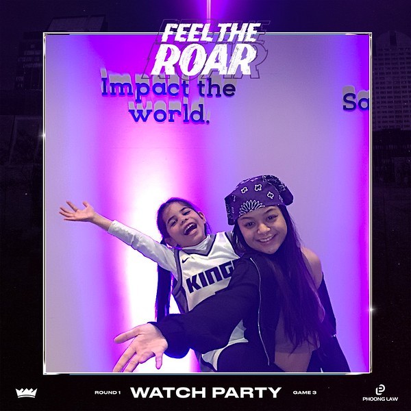 Nothing's wrong, but we still called Anh Phoong!

Thank you phoonglaw for keeping our sacramentokings fans beamin' 🤩🏀
.
.
.
.
#game5 #sacramentokings #kingsbasketball #rentaphotobooth