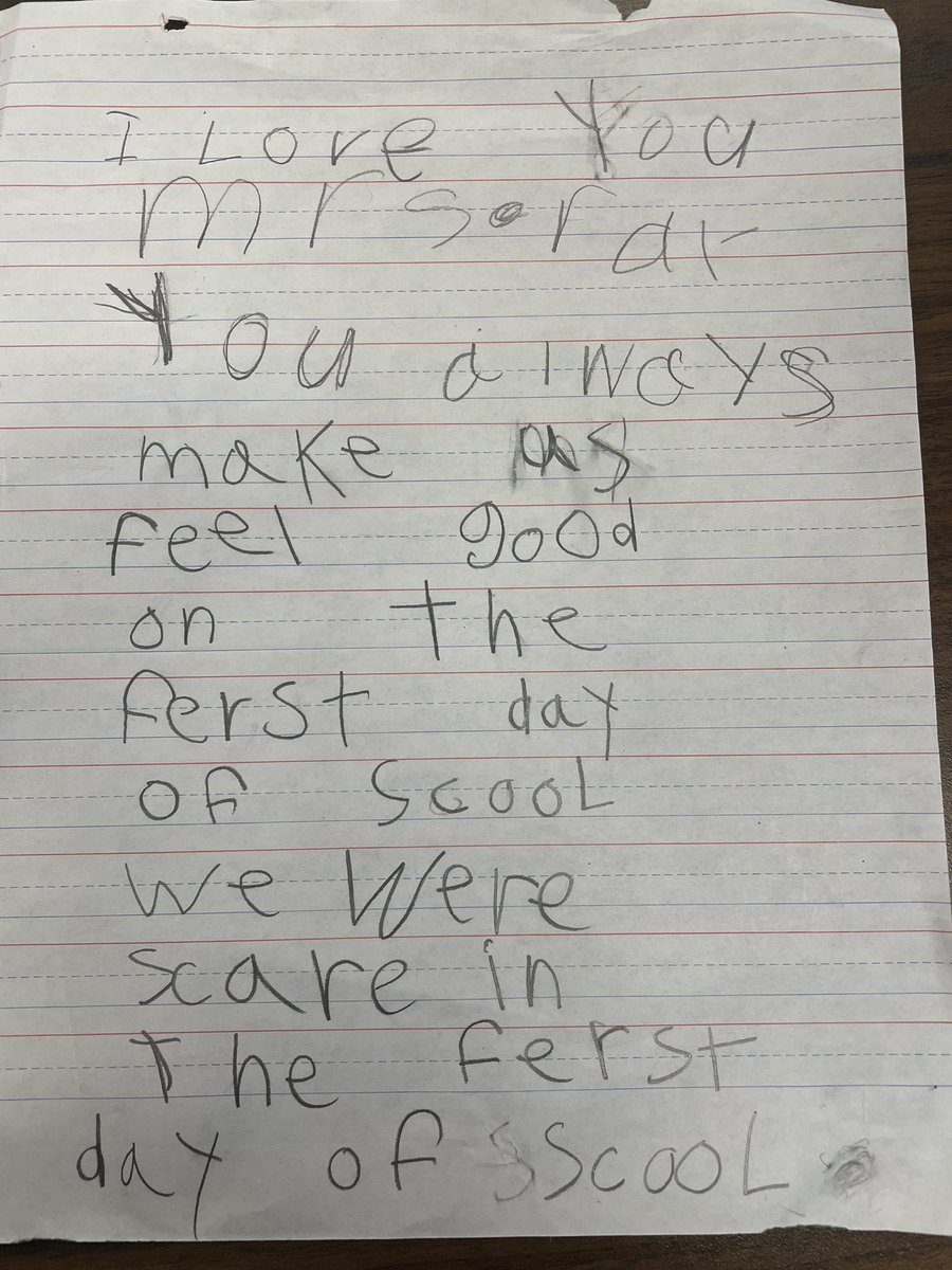 kinderray226's tweet photo. My favorite part of Kindergarten is when they learn to write and write me love notesβ¦ lots and lots of love notes! πππ₯° #Kindergarten #notesfordays #almostgraduationtime #misdpageturners @MES_beyourbest https://t.co/WKZKMIXT4U