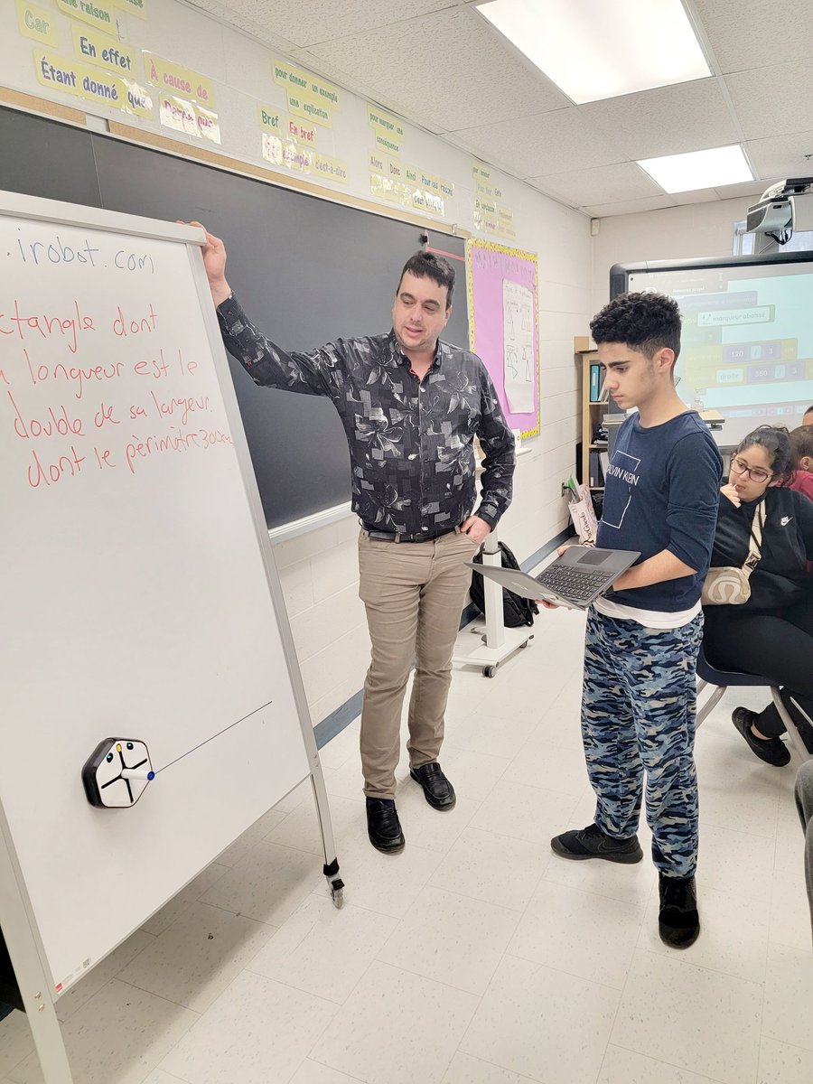 Coder en math avec Mr Tremblay. Les élèves relèvent des défis mathématiques avec #iRobot <a href="/esc_stefamille/">École secondaire catholique Sainte-Famille</a> <a href="/enselme_ken/">enselme ken</a> <a href="/Lang04Jp/">J-P Langlois</a> <a href="/LeRog_75/">Roger Lebel 🌻</a> #coding