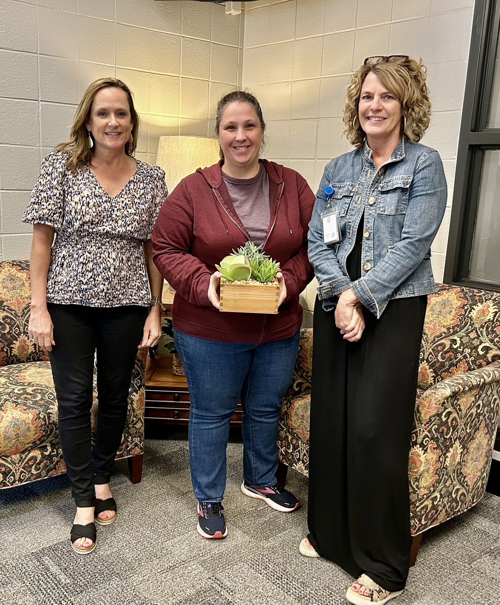 Shannon McGill (@drmcgill1) on Twitter photo Thank you, Mrs. Sininsky, for being an amazing Art supply teacher!! We’ve loved having you at Timber Ridge!! 🎨🐺❤️#WolfpackPRIDE <a href="/trwolfpack/">Timber Ridge ES</a> Thank you, Mrs. Sininsky, for being an amazing Art supply teacher!! We’ve loved having you at Timber Ridge!! 🎨🐺❤️#WolfpackPRIDE <a href="/trwolfpack/">Timber Ridge ES</a>