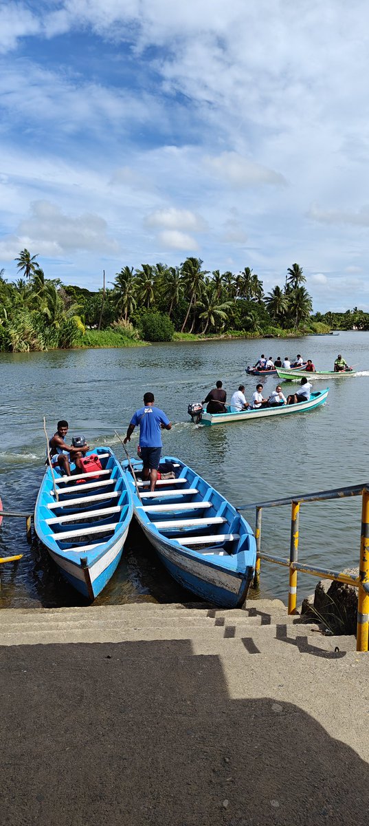 vineilnarayan's tweet photo. It was an excellent morning visiting water taxi businesses @ Nasali Landing in Rewa. Possibility of introducing electric outboards built here in Fiji is not too far off. #innovation #climateaction https://t.co/vYuC4ChNiO