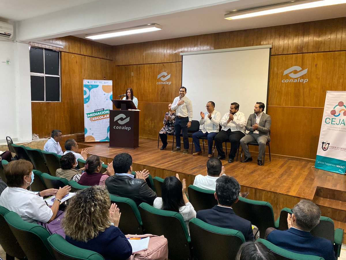 cejavOficial's tweet photo. CEJAV y la Subsecretaría de Educación Media Superior y Superior inauguran curso de mediación escolar.

https://t.co/n53xxWA1CG

#juntoshagamosmasc #mascveracruz #cejav https://t.co/QTWVrIxeng