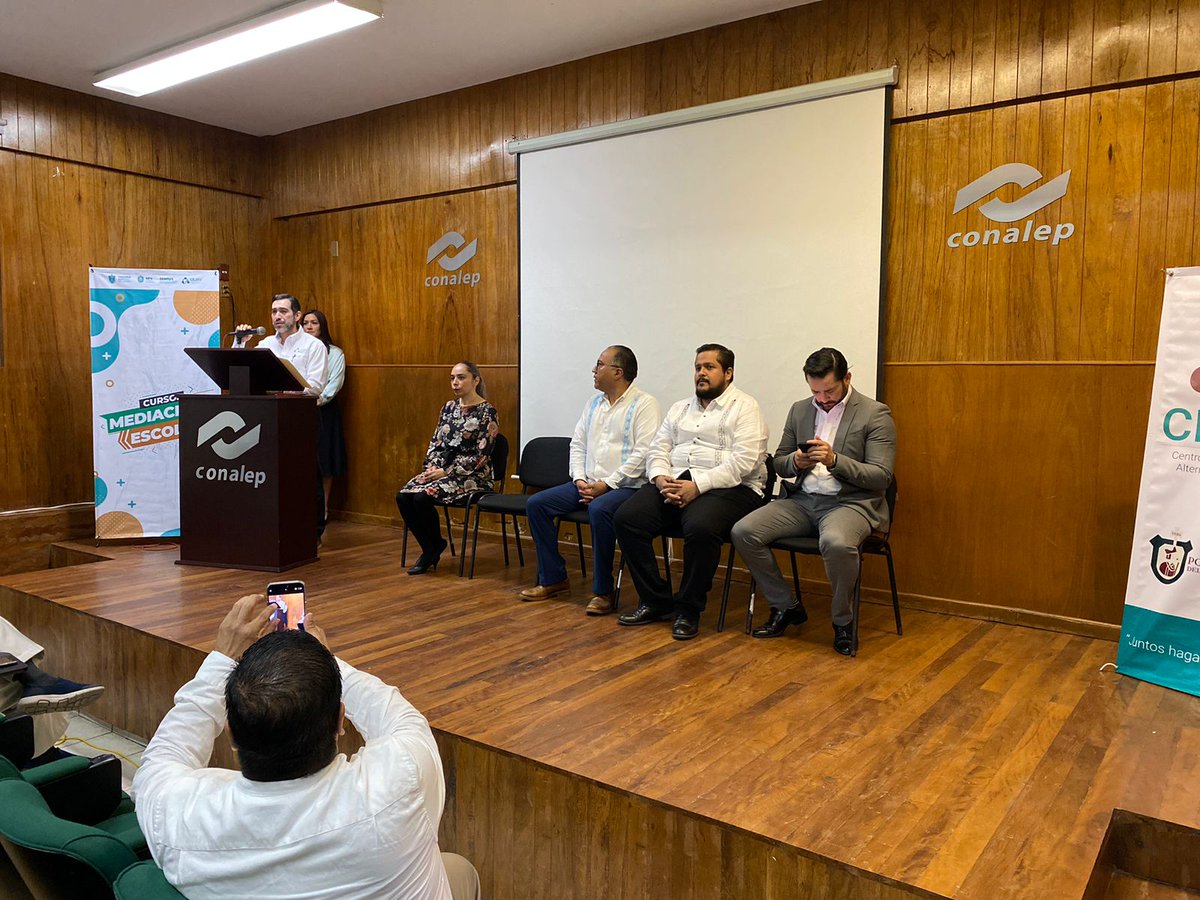 cejavOficial's tweet photo. CEJAV y la Subsecretaría de Educación Media Superior y Superior inauguran curso de mediación escolar.

https://t.co/n53xxWA1CG

#juntoshagamosmasc #mascveracruz #cejav https://t.co/QTWVrIxeng