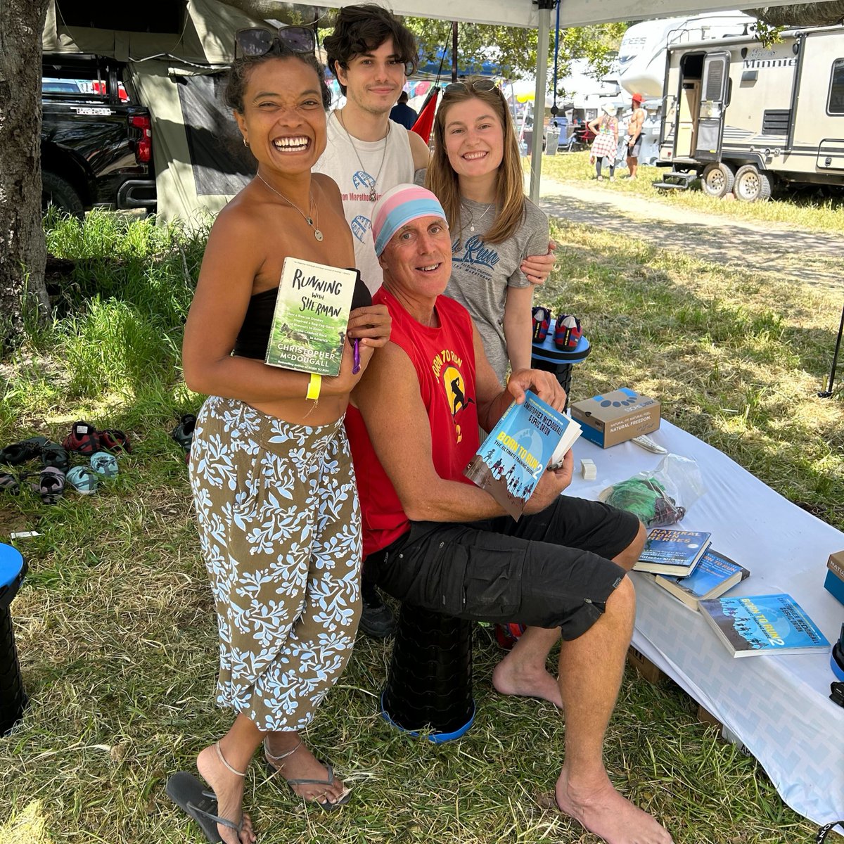 XeroShoes's tweet photo. Did you hear? 👇 

We launched the #BorntoRun #xeroshoes line in Boulder with authors @borntoruncoach and @chrismcdougallauthor, and now we have a few hundred new running buddies experiencing #footfreedom. 😜 https://t.co/kyRfuUEu0x