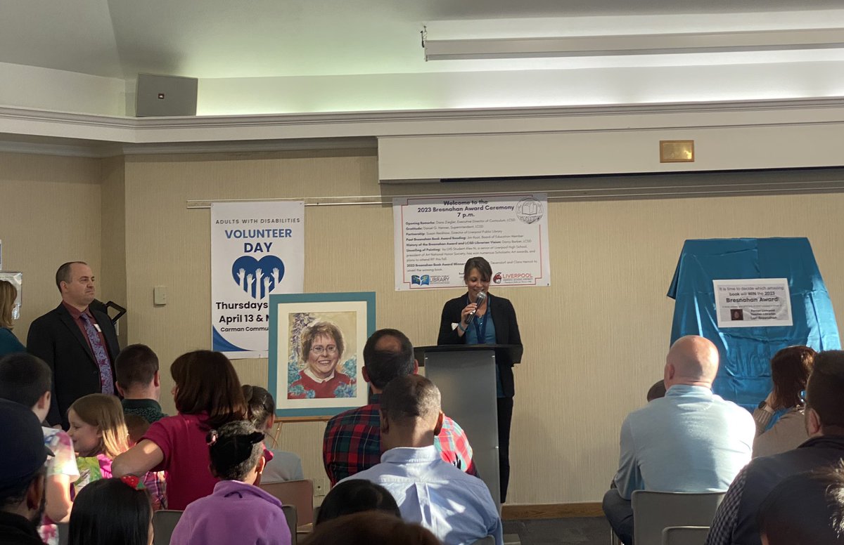 MrLawrence_LCSD's tweet image. A wonderful evening at the 2023 Bresnahan Book Award Ceremony. A true community event to celebrate the memory of Lori Bresnahan and the importance of and power of reading. Thank you to the LCSD library media specialists and @LiverpoolPubLib for hosting this event!