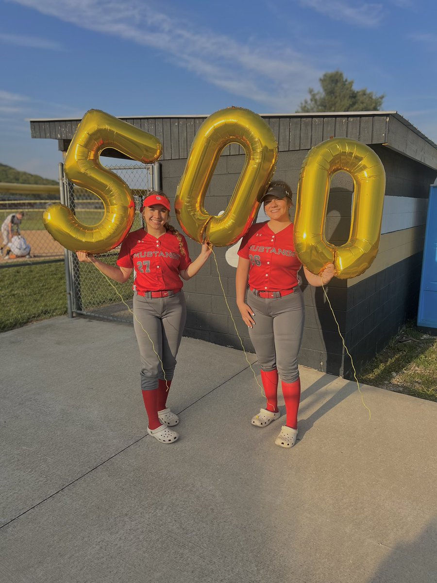 Olivia Dumm tweet media