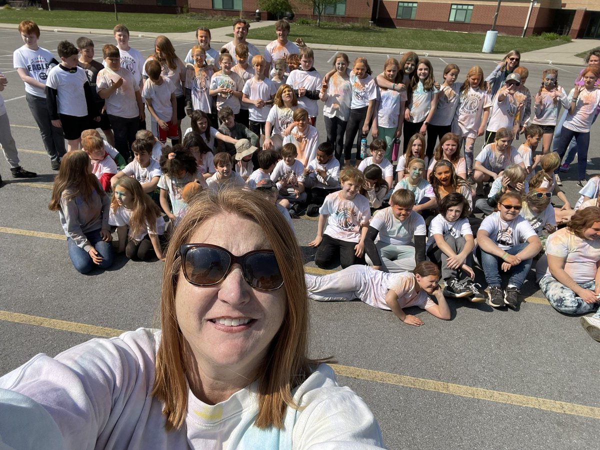 Today was… perfectly messy in the #lifeofaprincipal💗 Our school community filled my heart, surpassed our initial goal &amp; raised over $22,000 for our school. 🤯Our #MLBallstars had so much fun today at our Color Run. #proudprincipal 🌈⭐️<a href="/MulberryEagles/">Mulberry Elementary</a>