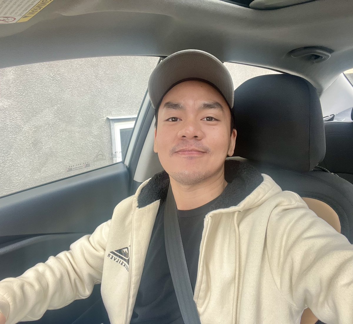 efsalo's tweet photo. I can be your driver 🚗 https://t.co/lZcYAEJesj