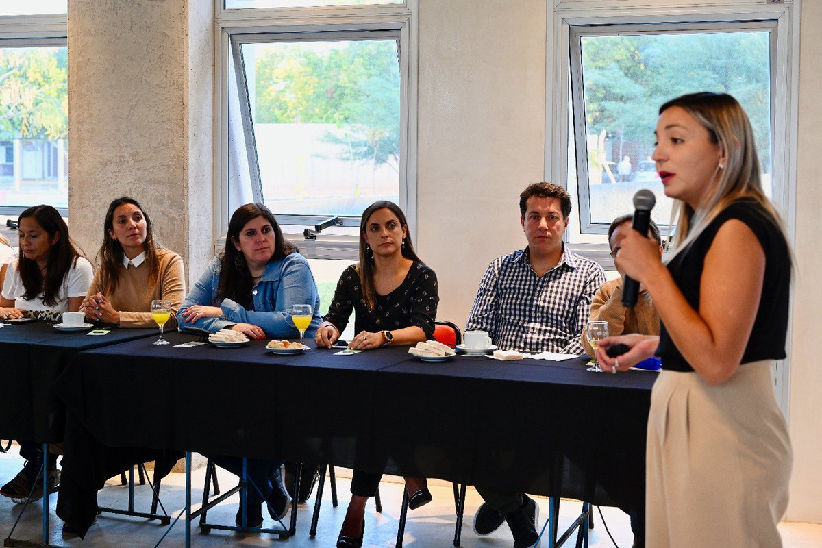 ericappulido's tweet photo. Nuevo encuentro del Programa Empresas Sostenibles de Godoy Cruz
♻️Se llevó a cabo una charla sobre Construcciones sustentables donde se brindaron herramientas para reducir el costo económico y ambiental.
#GCSustentable #AmbienteGC https://t.co/elo1qg2B06