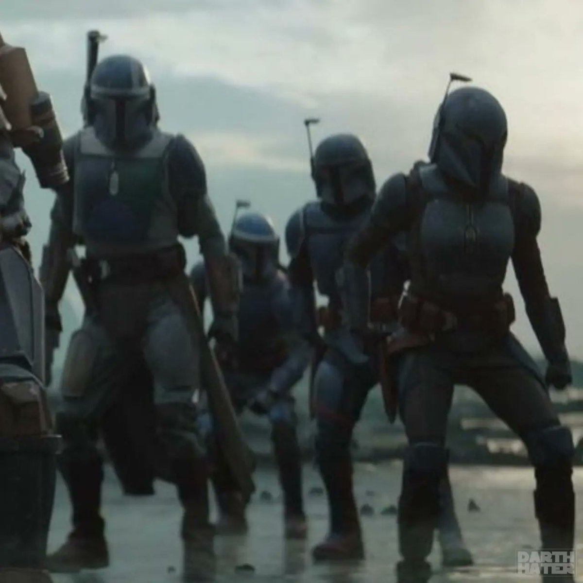 darthhater23's tweet photo. May have had a hand in taking back Mandalore in Season 3 episodes 7 & 8 of The Mandalorian. Dream come true. Momma im in Star Wars now. #ThisIsTheWay #ForMandalore #StarWars #TheMandalorian https://t.co/OwYfC1z7Qg