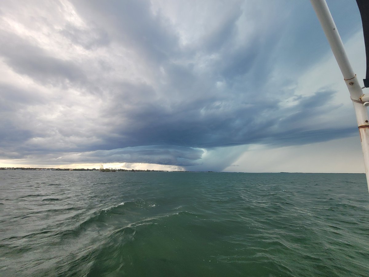 drjekylland96's tweet image. Supercell from the storms earlier in Eastern Central FL. Taken from the Indian River Lagoon. #easternflorida #sebastianfl #palmbayfl #supercellweather