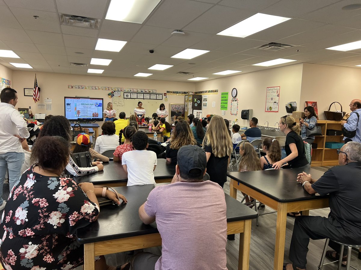 cpenatpf's tweet photo. We talked about #TBIC in 3 languages, English,Spanish and Russian to connect to parents of the ESOL students. What a beautiful group of engaged parents 🪢@SuncoastCGLR @LeerPara3ro @ThePattersonFdn https://t.co/Wtbimglx2I