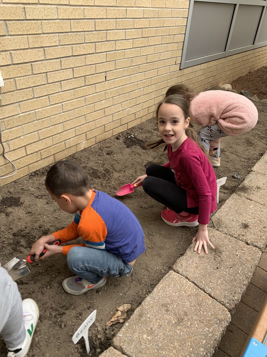 Jayne Ramirez tweet media