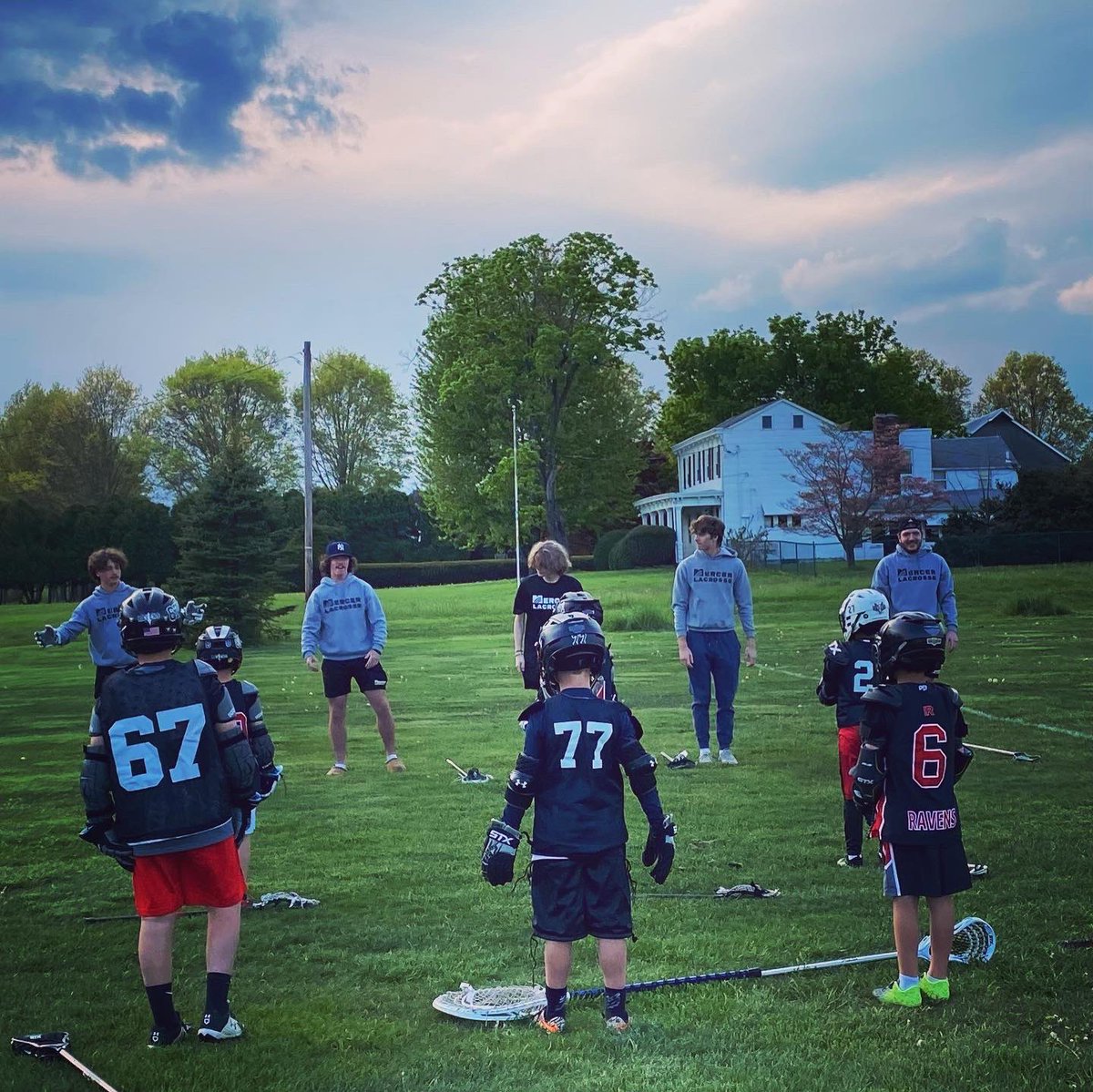 Our guys had a blast coaching the <a href="/RobbinsvilleLax/">RLA Robbinsville Lax</a> kids this evening! @mcccathletics @mercercollege #MercerMLax #MovingYouForward #MercerMade #RollVikes #PositiveVibesOnly