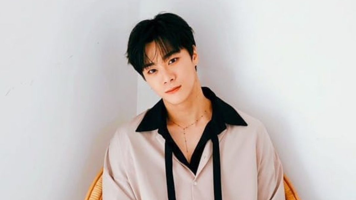 SfRafaela's tweet photo. 8 Dias sem você e ainda parece estranho para min, mais a cada dia que passa fica somente a saudade. Hoje mais uma vez me veio o choro, dessa vez causado por uma army que teve a "linda" atitude de debocha da nossa dor. Mais eu sei que você está feliz e isso me acalma. https://t.co/8splLo1G2i