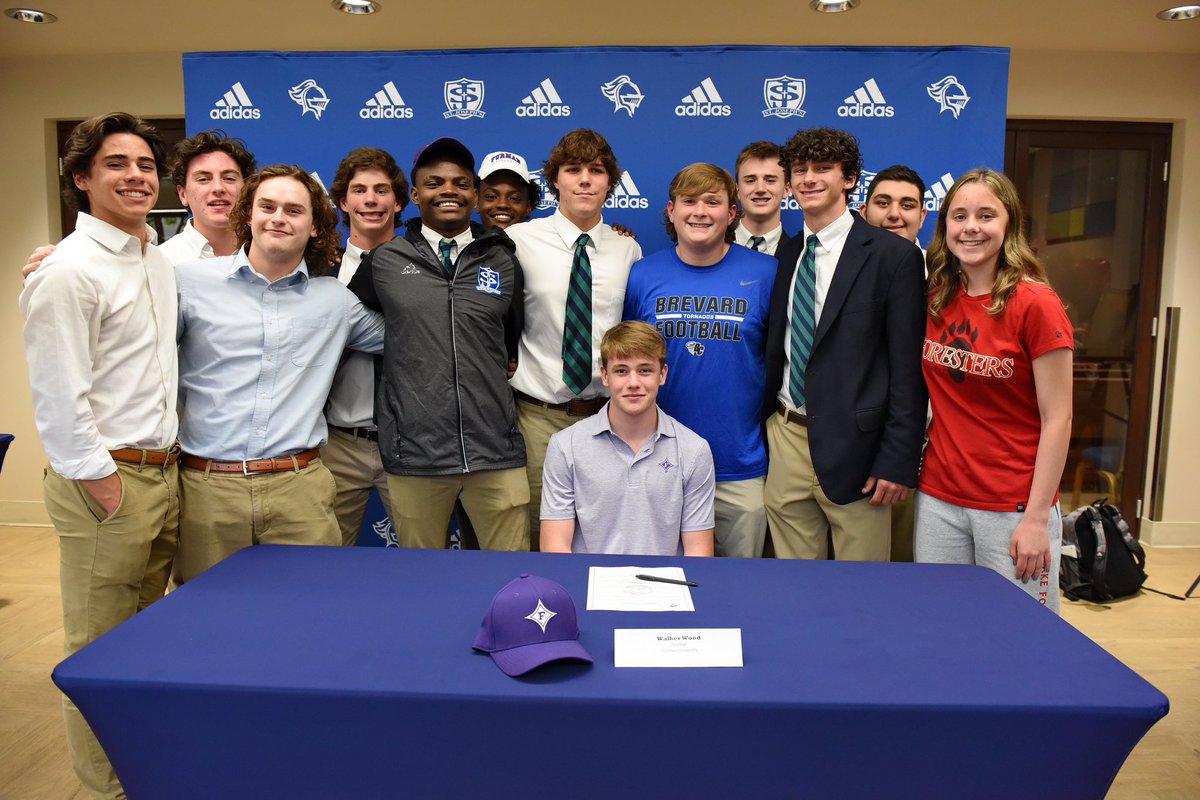 WalkerWood_2's tweet image. Signing day
Proud to be a Paladin!
@CoachMCGoodman1 @Justin_Roper @FUCoachHendrix