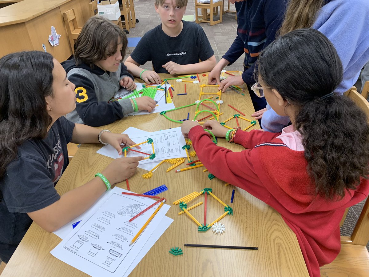 heritage_elem's tweet photo. Our 5th graders are learning so much about bridge construction and teamwork thanks to @KYTC! We appreciate them taking time to come work with us on our career day! https://t.co/uCFsa8FiEK