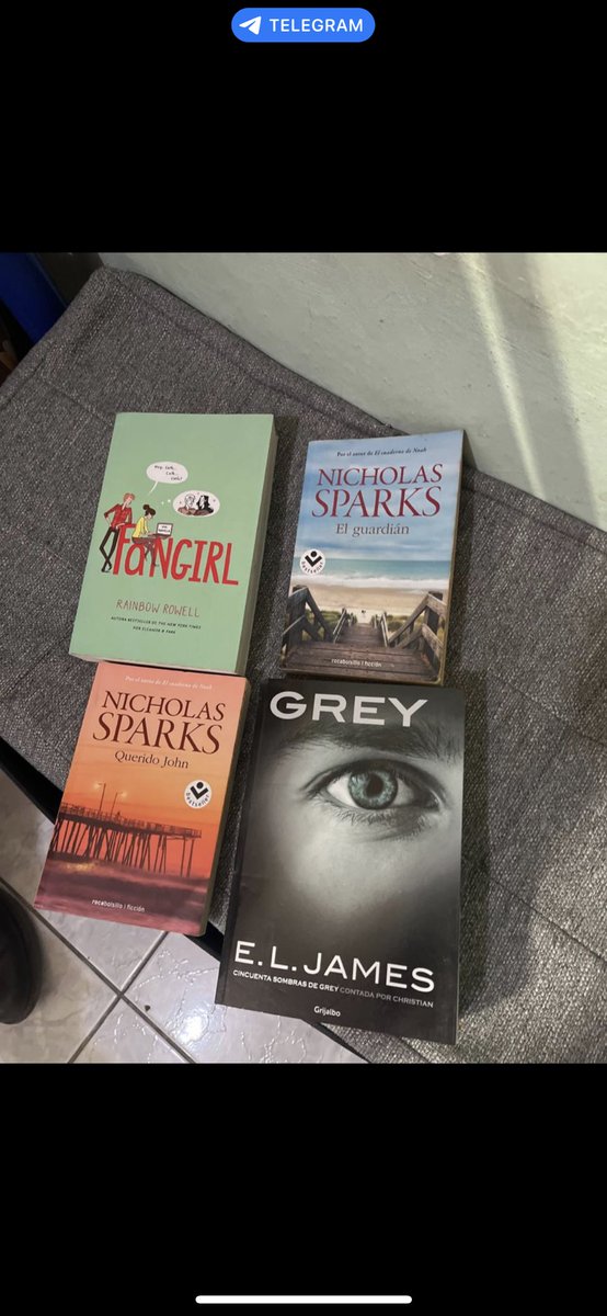 Hola! 🫶🏻
Estoy vendiendo estos libros por si a alguien le interesa