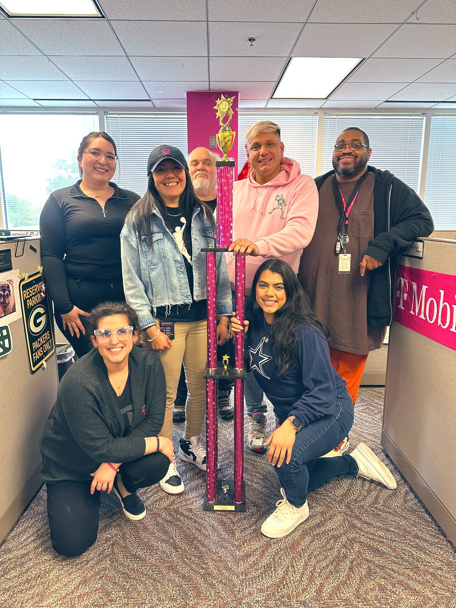 Team Dallas Disruptors enjoying their win! 🏆 So proud of this customer obsessed team! 🥳 #BeStrategic