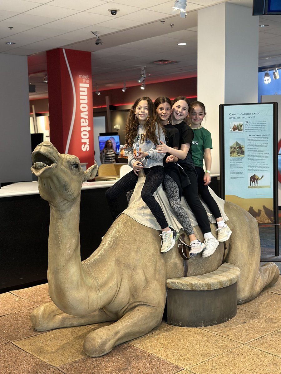 MrsWhittySCE3's tweet photo. We had a great experience at COSI today! Thank you @PTOSCE! @sceDCSD https://t.co/Y2ociNhPhH