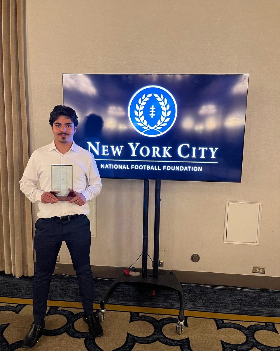 CoachG_LIC's tweet photo. Long Island City’s very own Zen Fuiaxis @zenf_9 earned an incredible honor. 

Zen was was of the members of the NYC Elite Eleven team. This award is given to STUDENT athletes who succeed in the classroom, on the field and in the community.
Zen will be at SUNY Maritime next fall. https://t.co/TwBgumzwPB