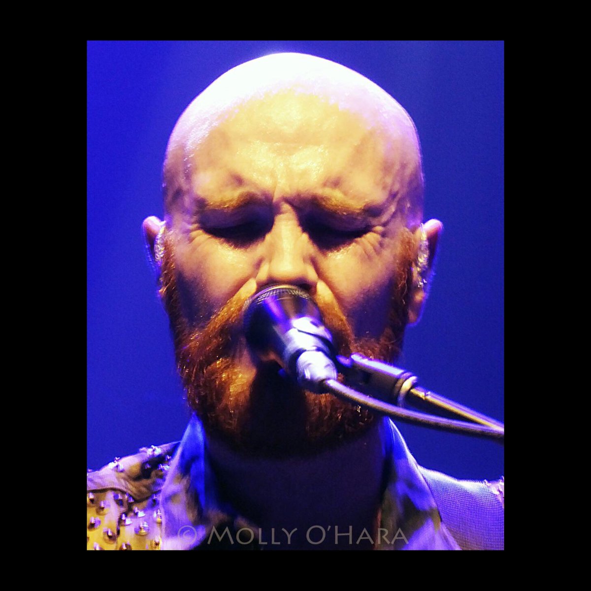 USAScriptFamily's tweet image. It’s taken almost two weeks to even try to process this loss. Mark was my favorite photo opp. Front row, Mark’s side, every time. All the passion in his face. He loved every minute. 😞
Love to @thescript @TheScript_Danny @glenofthepower