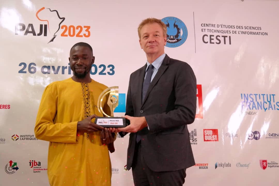 umarwally's tweet photo. @MalagenGambia  wins Africa Prize for Investigative Journalism https://t.co/ZDiNKMrG4o