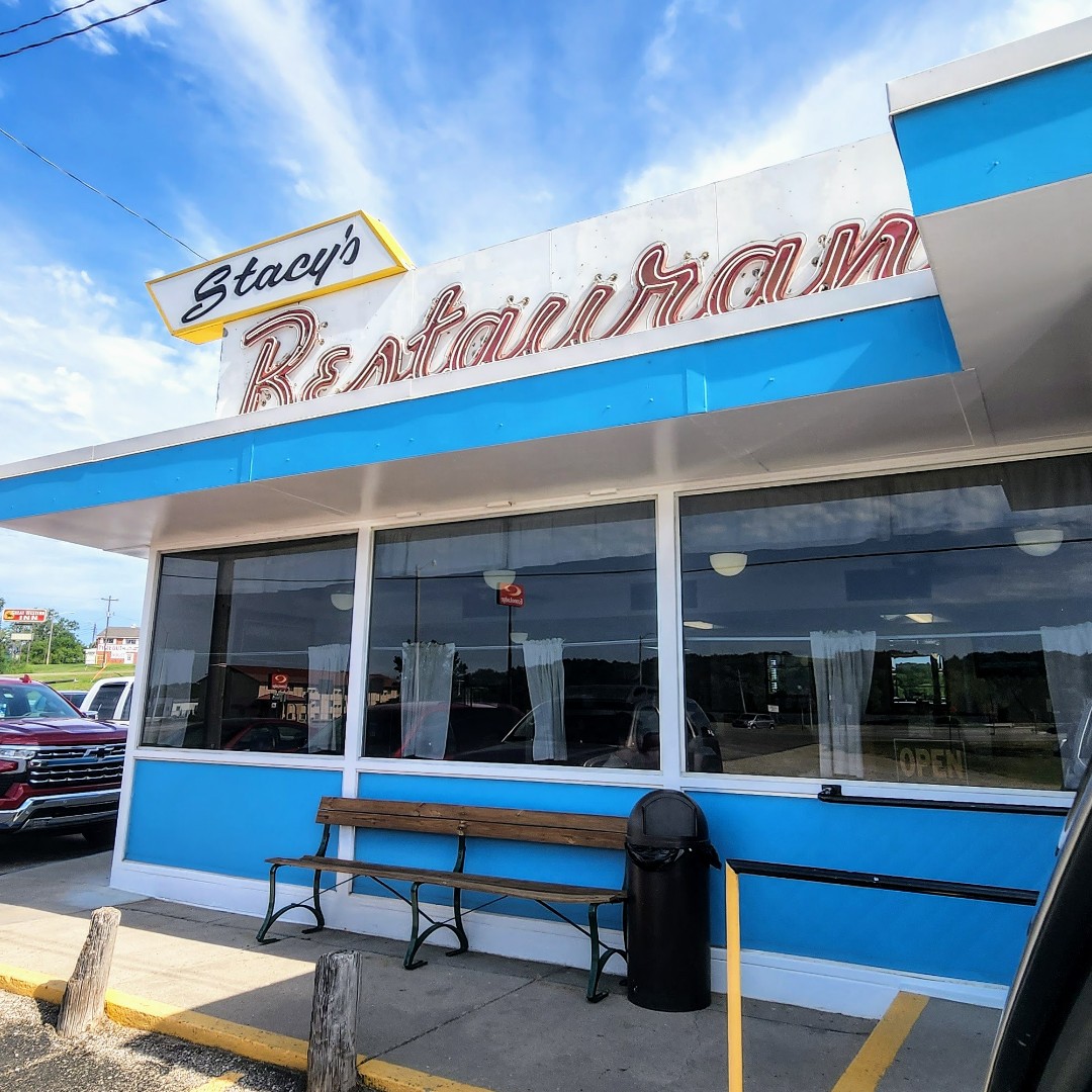 Stacy's Restaurant in Junction City, KS, is a must-stop! Serving up delicious homestyle food, just like grandma would make. Come hungry; these portions are huge!

thelittleapplelife.com/stacys-restaur…

#breakfast #homestyle #JunctionCityKS #Flinthills #food #Kansas #tothestarsks #mwtravel