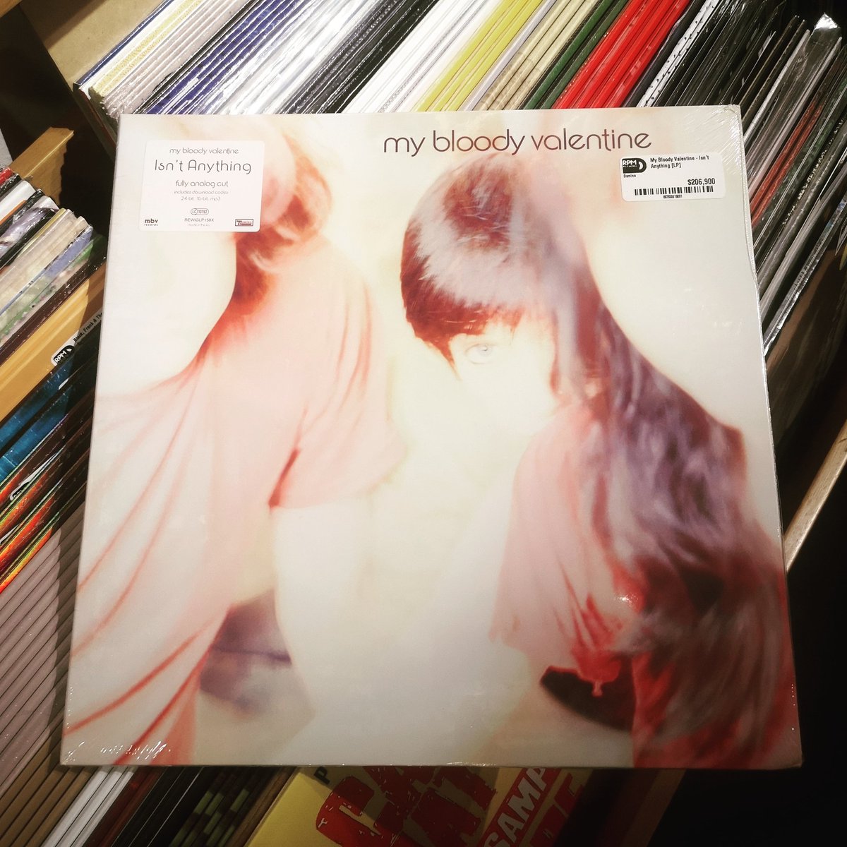 RPMRecordsBOG's tweet photo. @MBVofficial y su álbum debut #isntanything es una joya del shoegaze que hay que tenerlo y escucharlo.
Ya sabes que los puedes encontrar en nuestra tienda física (Cr 14 83-04) y en línea https://t.co/hsRHw8krkx
Envíos a todo el país
#apoyalolocal #lamusicaesmireligion https://t.co/FqXDU67NOC