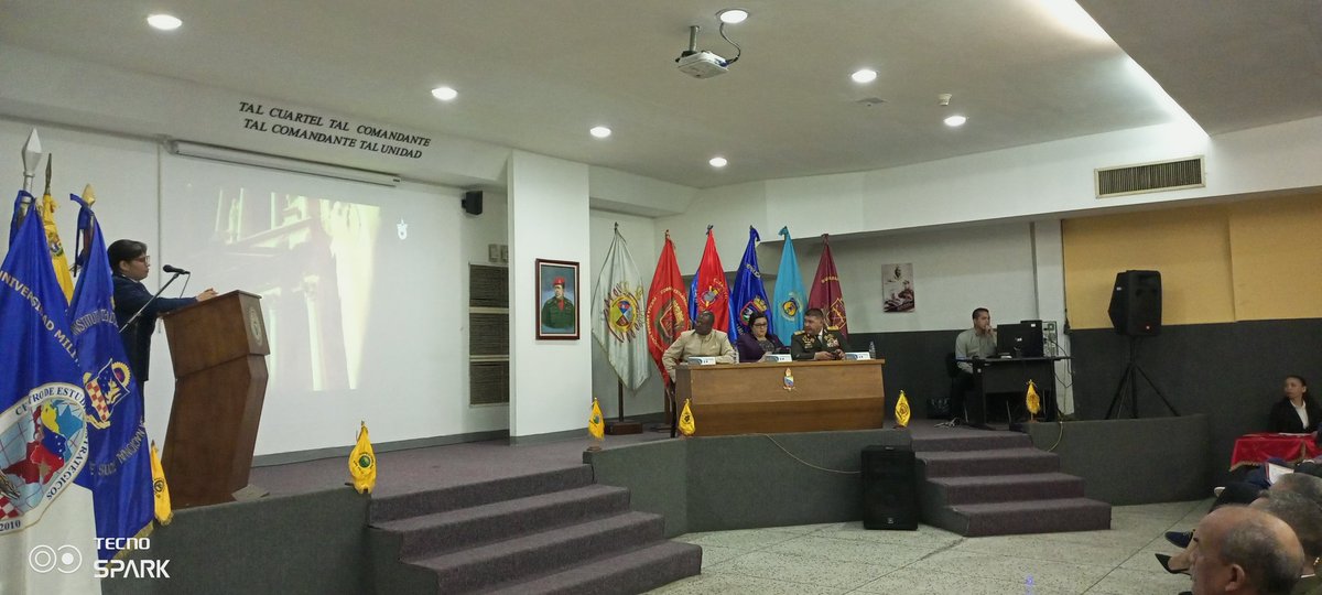 iaesen_umbv's tweet photo. #26Abr En la @umbv_einf se realizó la entrega de Certificados del Programa de Perfeccionamiento Profesional en Defensa Integral de la Nación a los funcionarios de la @Asamblea_Ven adscritos a la Comisión Permanente de Seguridad y Defensa Presidida por el GJ. Dip. @GeneralPueblo https://t.co/Vo9gl49A3I
