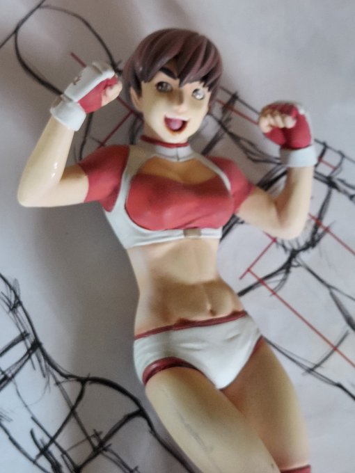 10年くらい前に作ったオリキャラのフィギュア出てきた。
今ならまだかわいく作れそう。
靴紐はハンダ線で作ってるんだぜ 